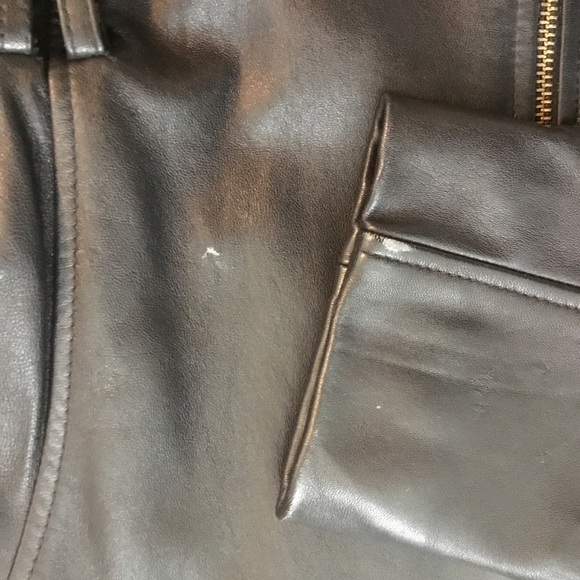 Beautiful Leather Jacket - Picture 6 of 6